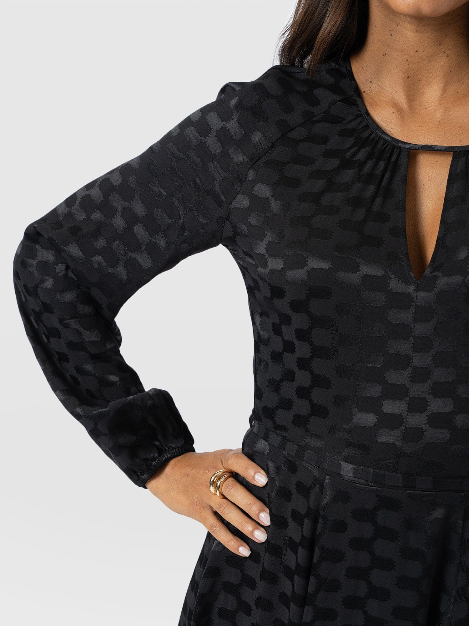 Ruby Flare Midi Dress - Black Jacquard - Women's Dresses | Saint + Sofia® EU